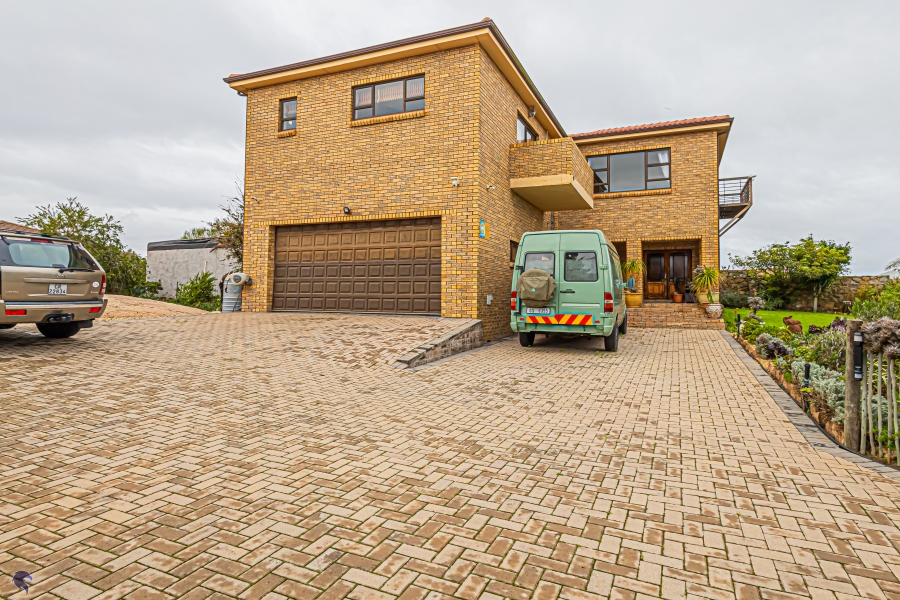 4 Bedroom Property for Sale in Myburgh Park Western Cape